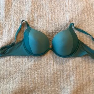 Turquoise Maidenform Push Up Bra